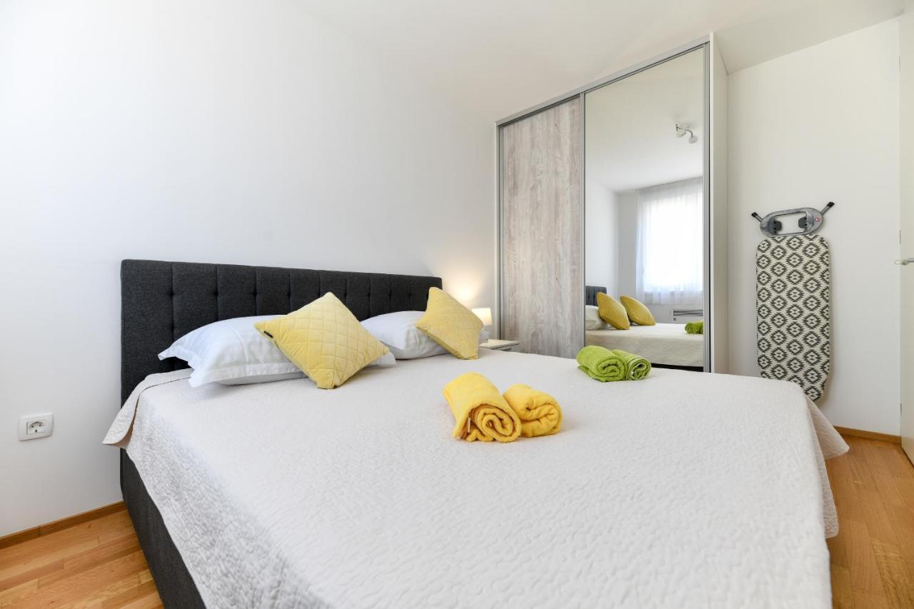 Modern Apartment For 2025' Vacation In Zadar Exteriör bild