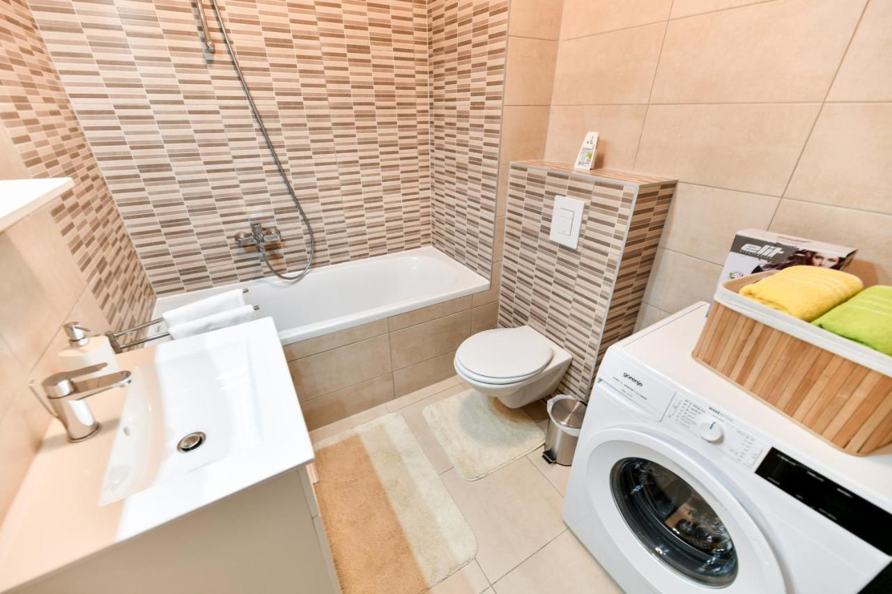 Modern Apartment For 2025' Vacation In Zadar Exteriör bild