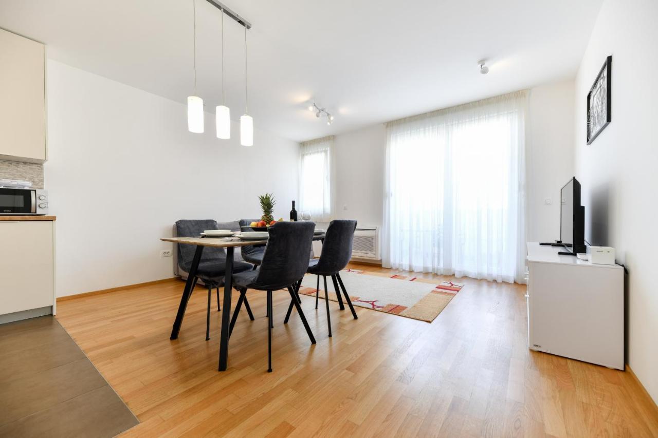 Modern Apartment For 2025' Vacation In Zadar Exteriör bild