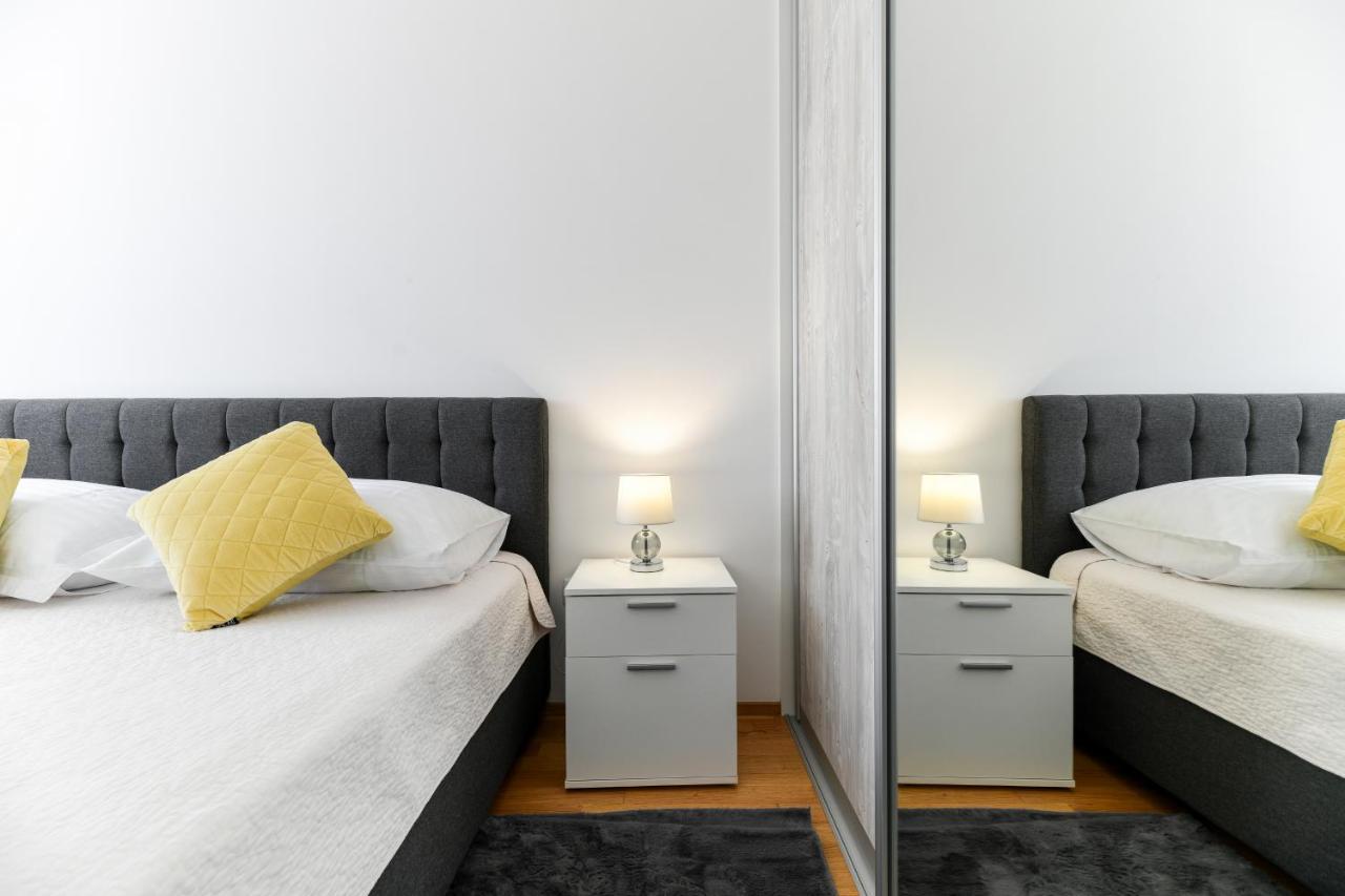 Modern Apartment For 2025' Vacation In Zadar Exteriör bild