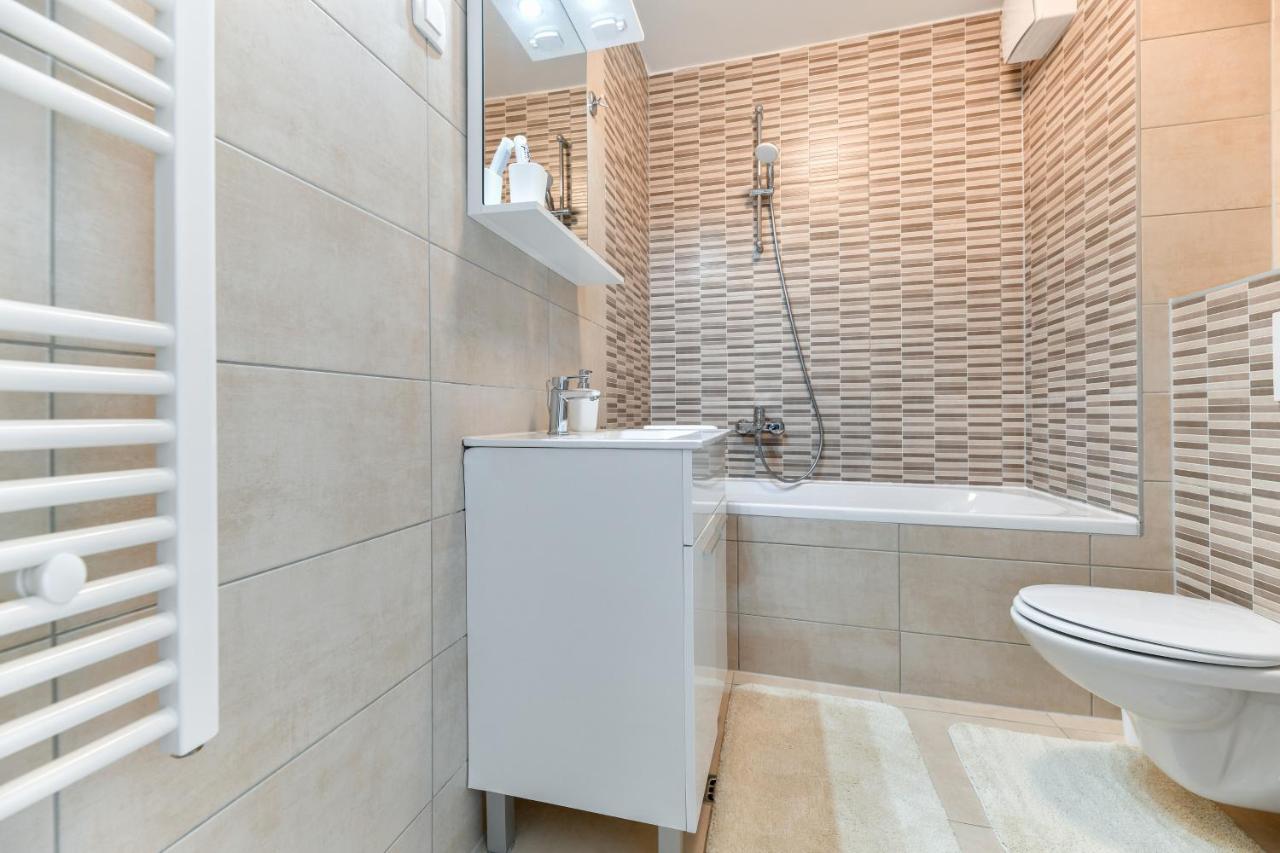Modern Apartment For 2025' Vacation In Zadar Exteriör bild