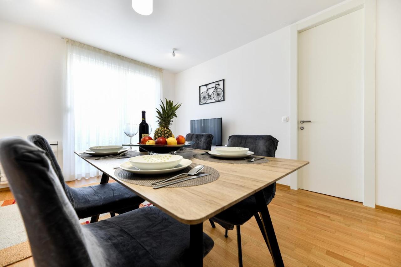 Modern Apartment For 2025' Vacation In Zadar Exteriör bild